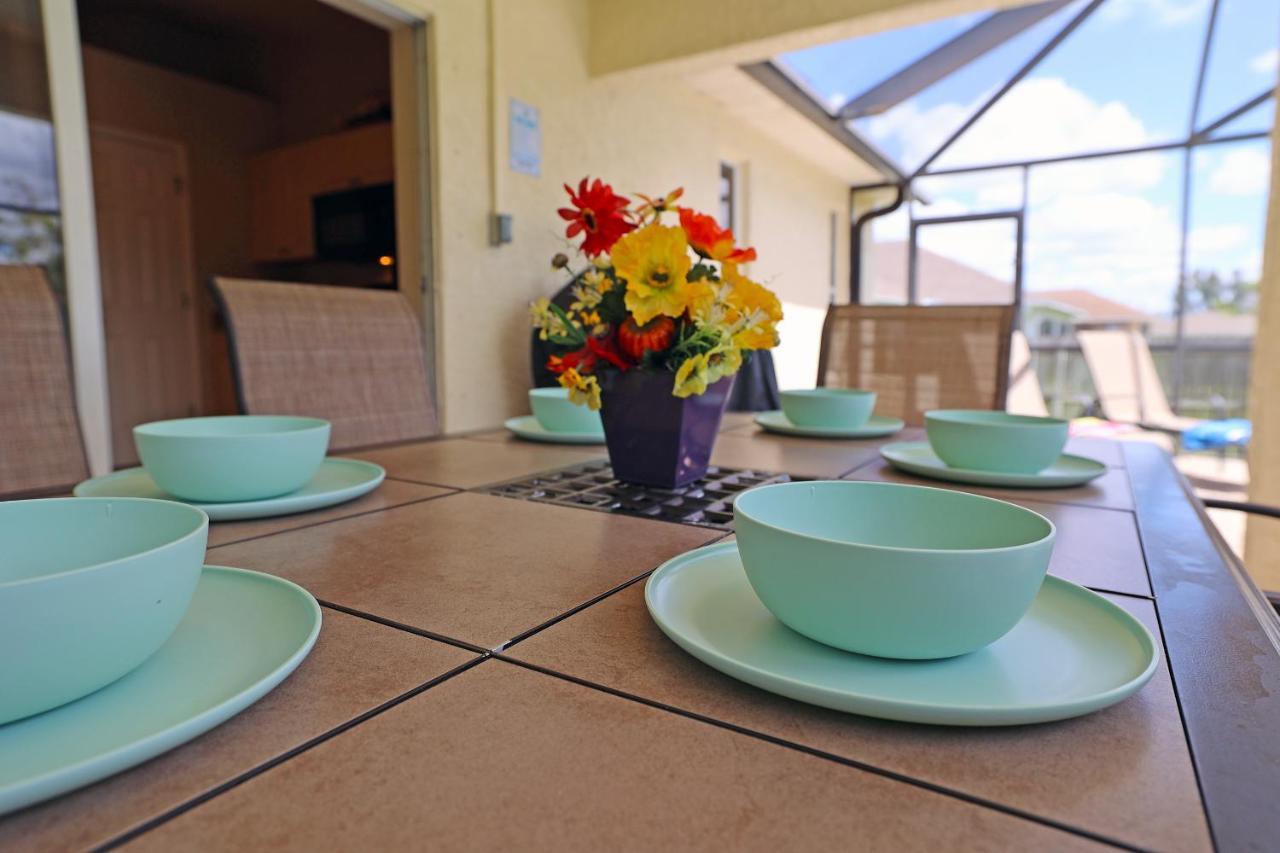 Family Vacation, Heated Pool, Wake Up To Enjoy The Sunrise - Villa Pine Island Cape Coral Extérieur photo