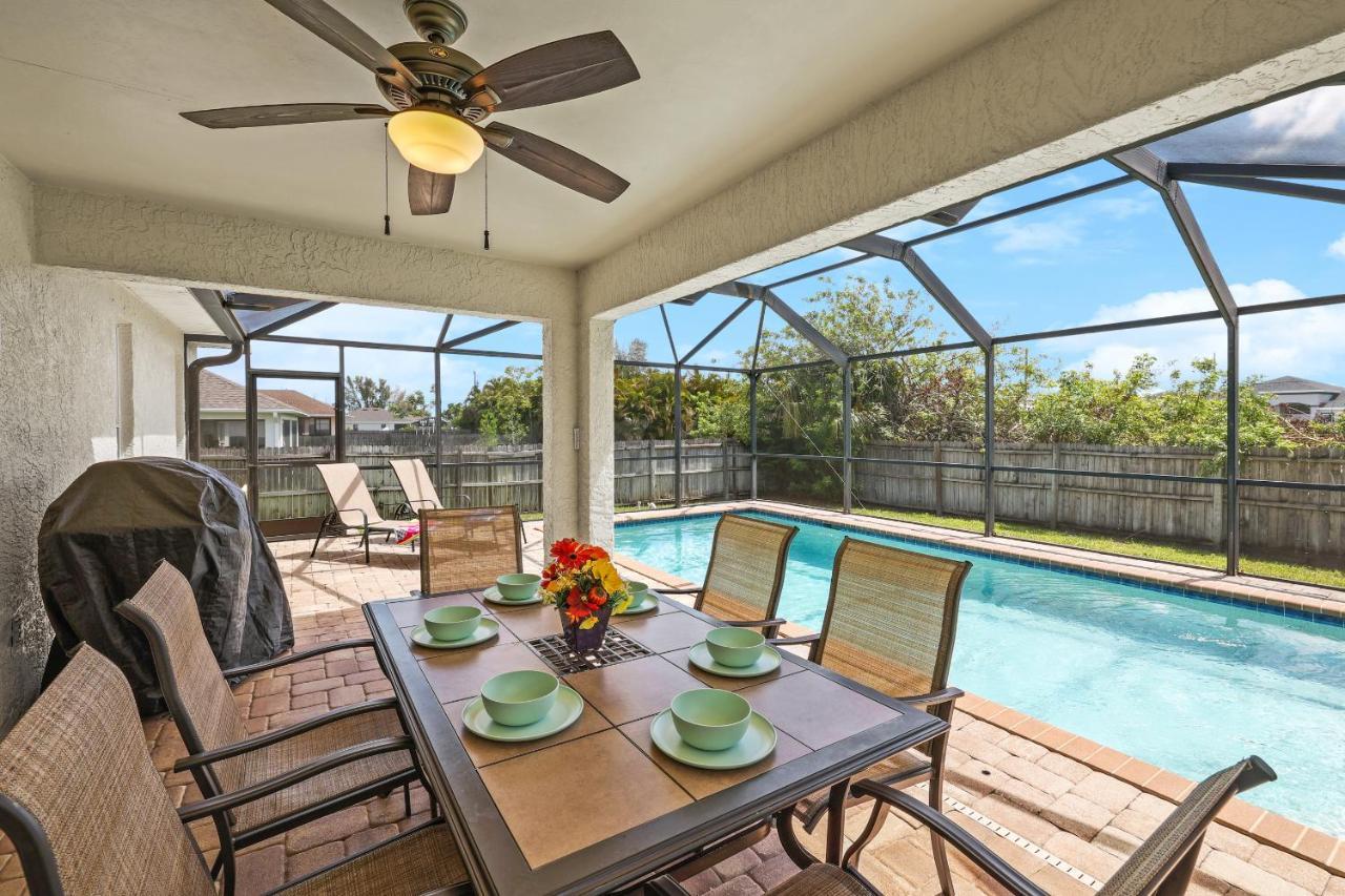 Family Vacation, Heated Pool, Wake Up To Enjoy The Sunrise - Villa Pine Island Cape Coral Extérieur photo